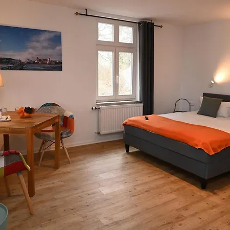 Ferienwohnung Schwalbennest - Sanssouci 아파트 *